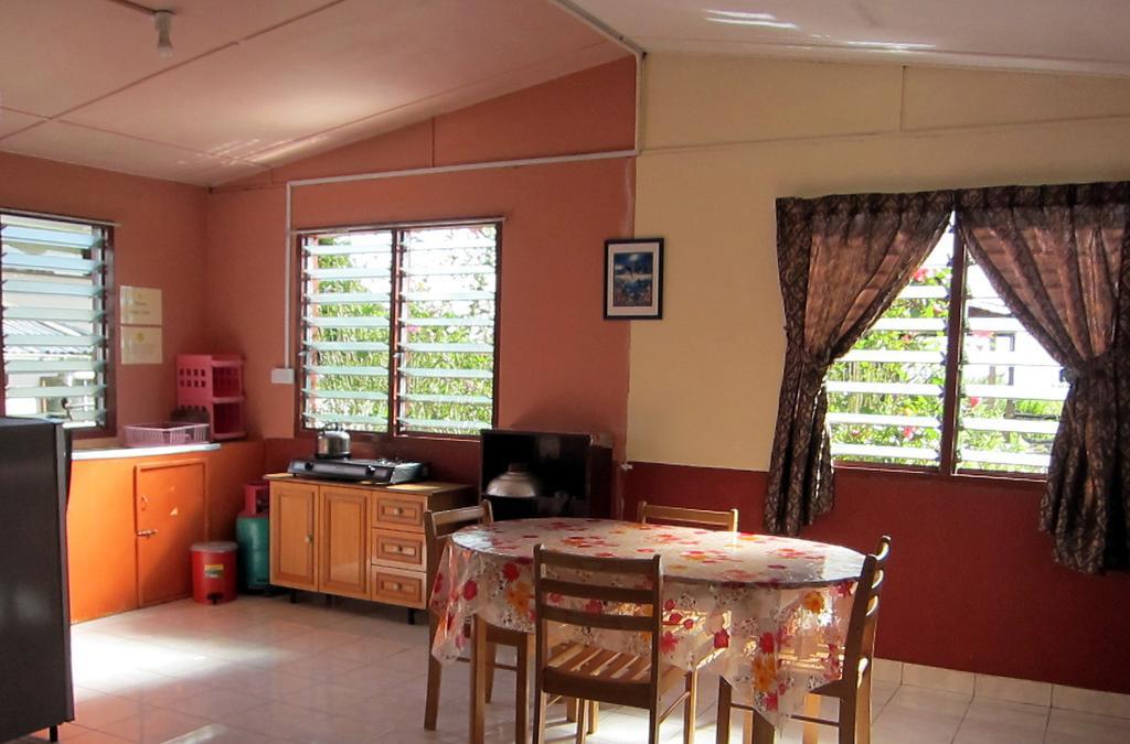 Mile 36 Lodge Kundasang Luaran gambar